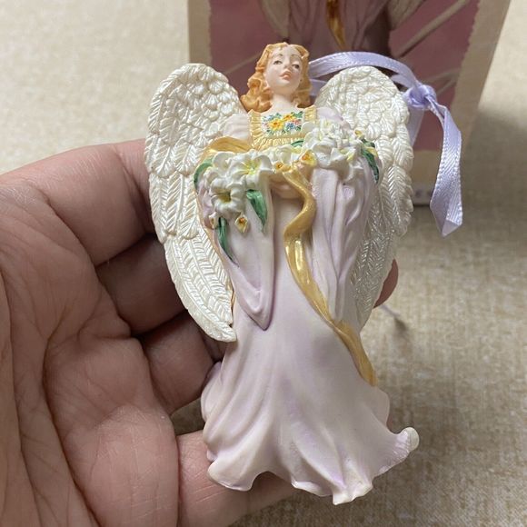 1996 Hallmark Keepsake Christmas Ornament Joyful Angels Flower Easter Collection - Picture 4 of 10